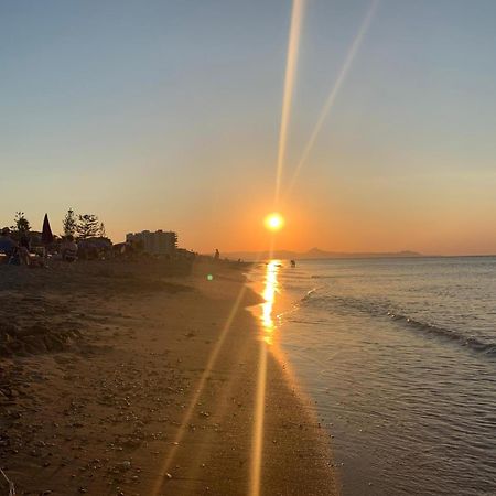 Holiday Beach Denia Bagian luar foto