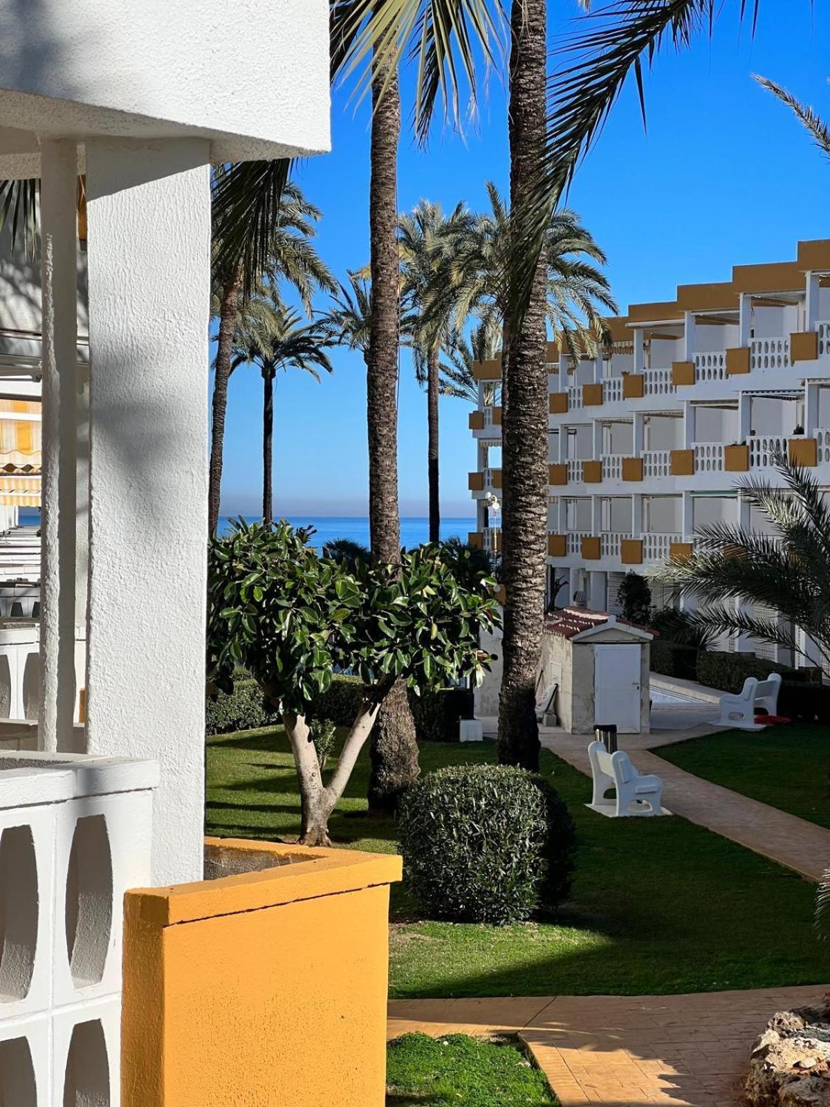 Holiday Beach Denia Bagian luar foto