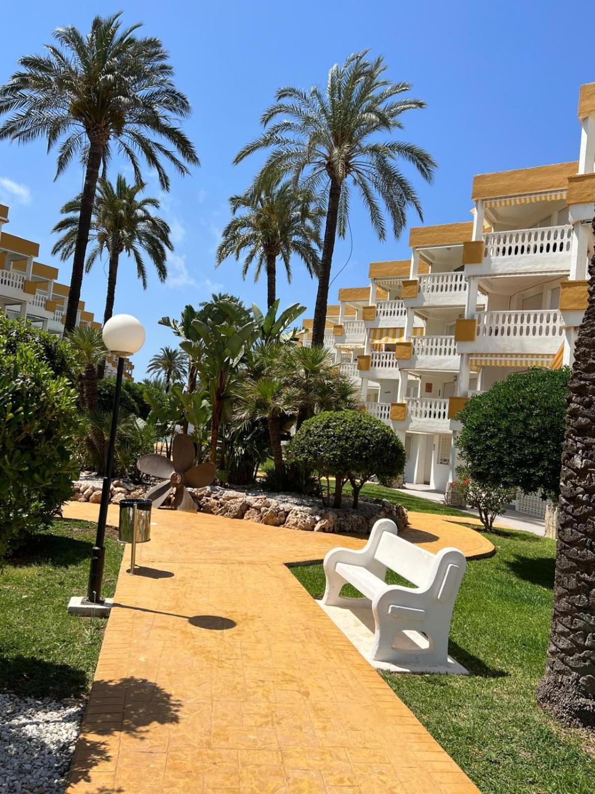 Holiday Beach Denia Bagian luar foto